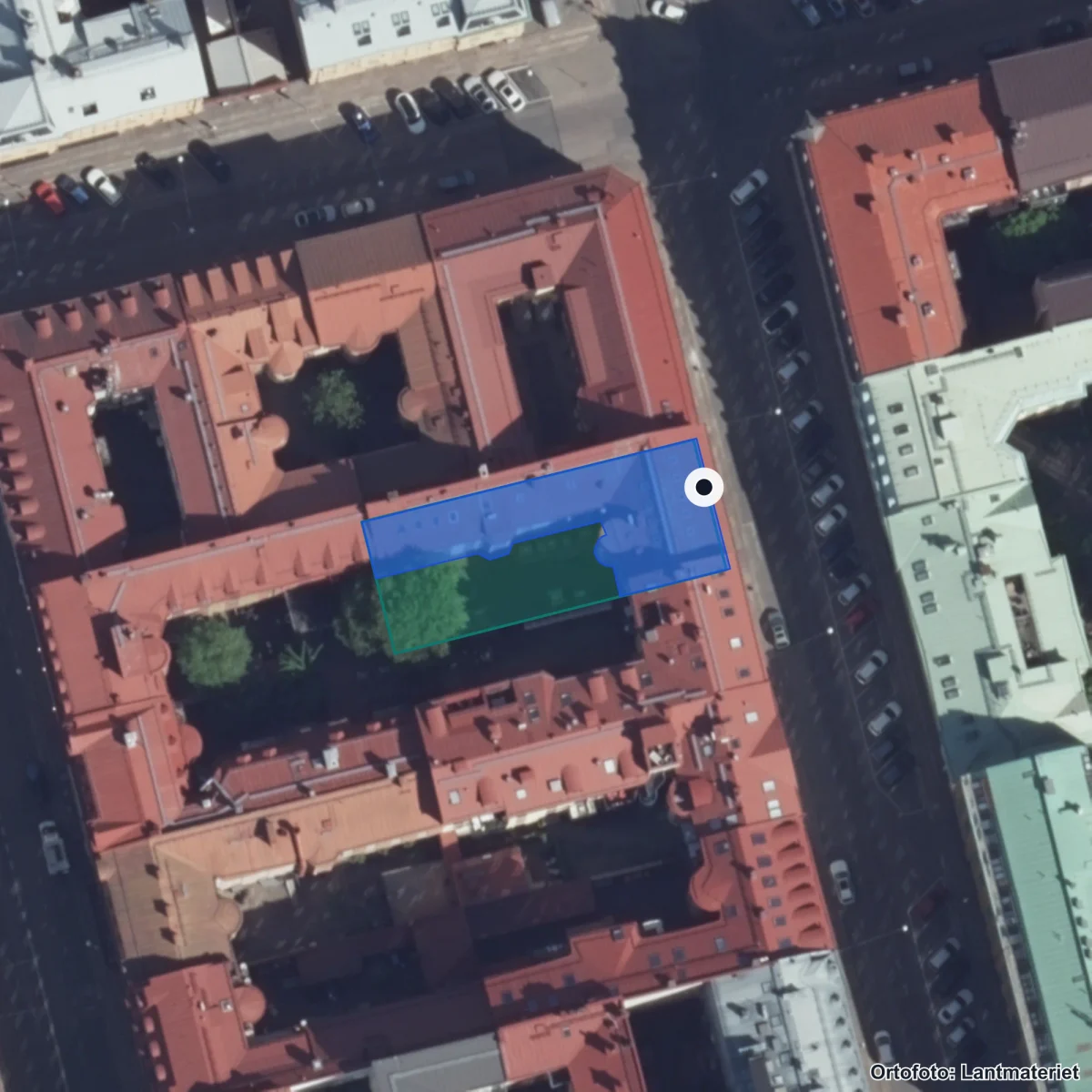 Flygbild över GTIs Gymnasieskola, ortofoto från Lantmäteriet