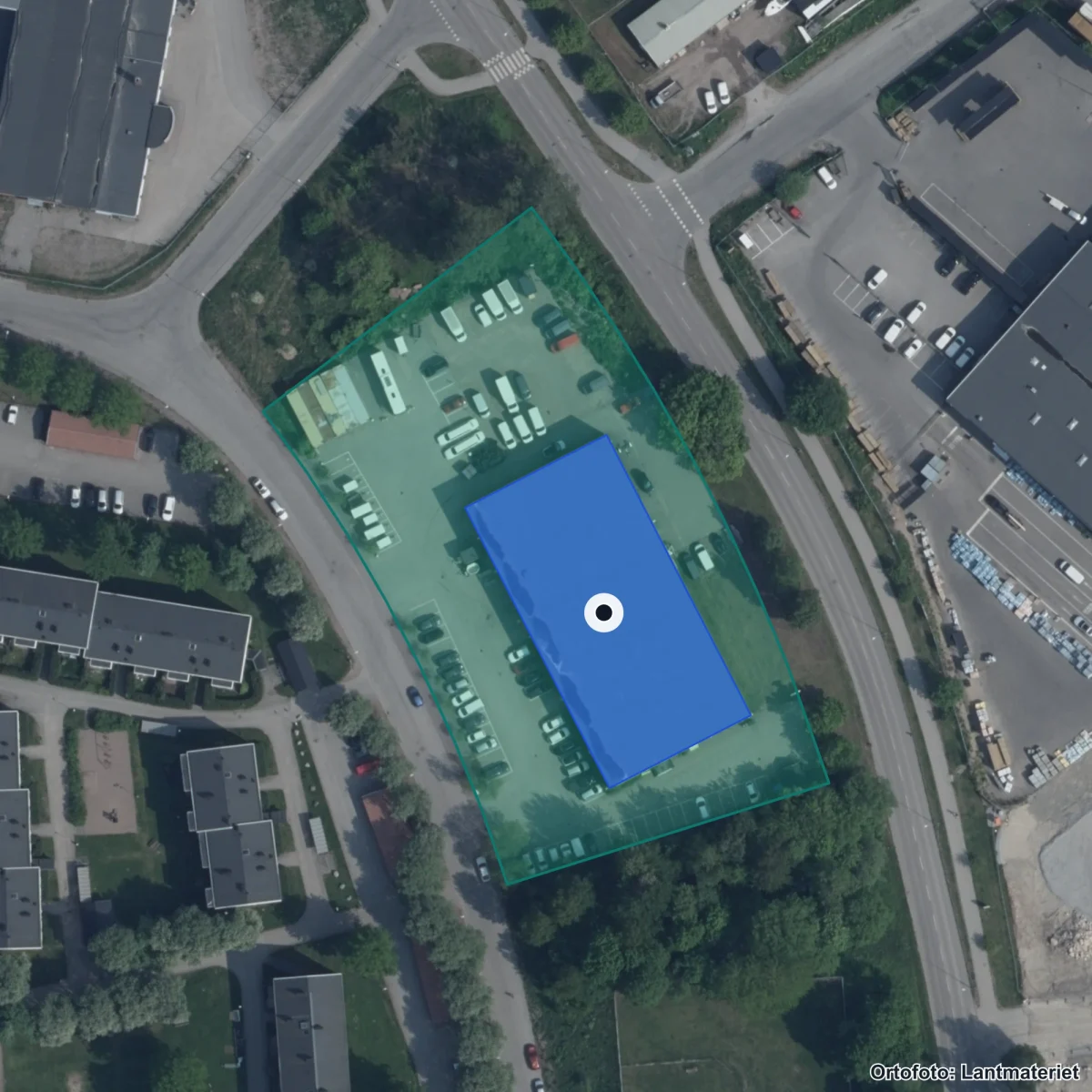 Flygbild över Yrkesgymnasiet Gävle, ortofoto från Lantmäteriet