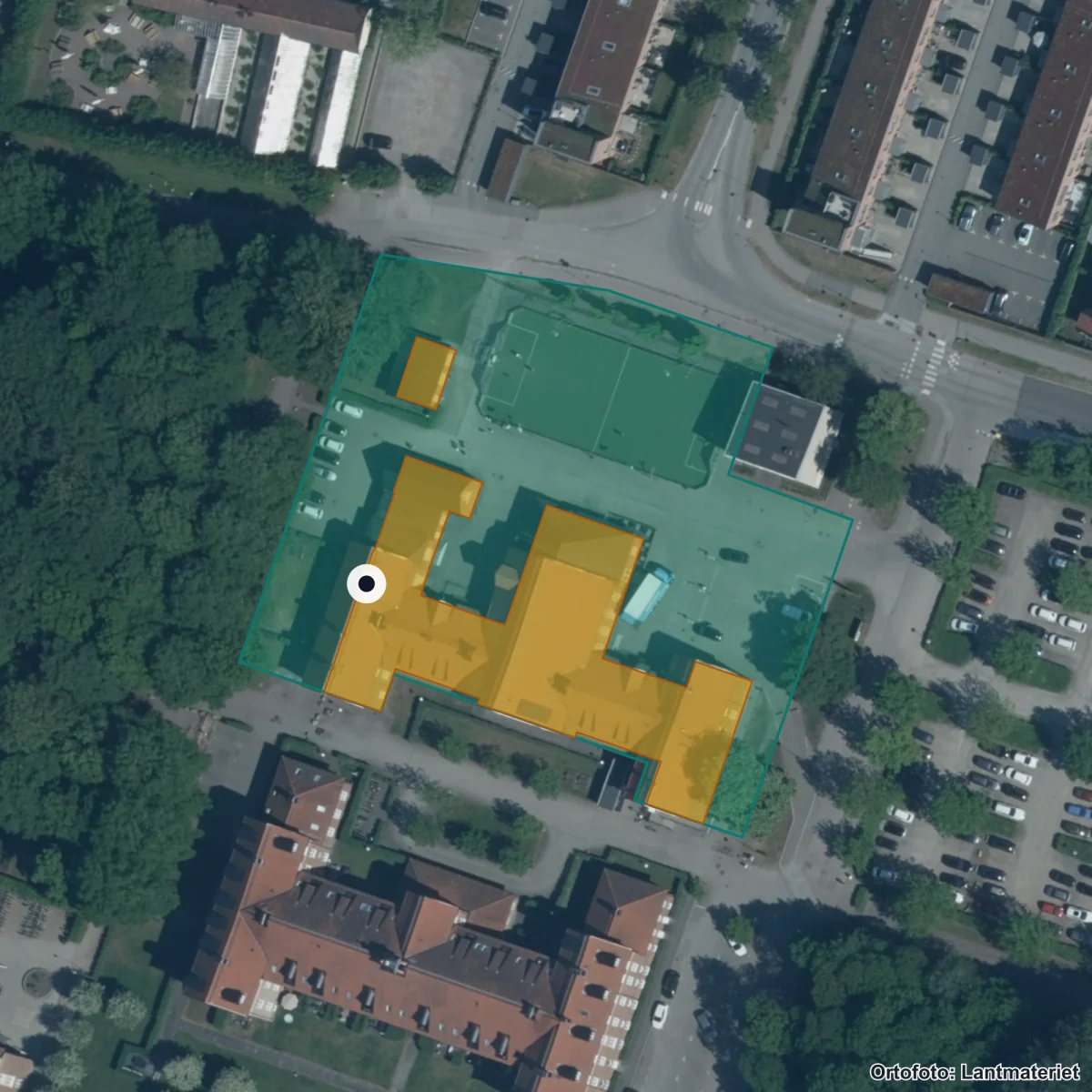 Flygbild över Magelungens grundskola Helsingborg, ortofoto från Lantmäteriet