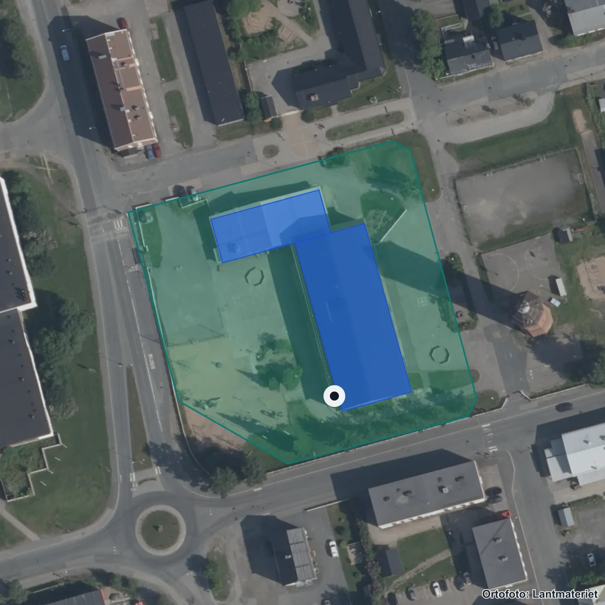 Flygbild över Aspstrandens skola, ortofoto från Lantmäteriet
