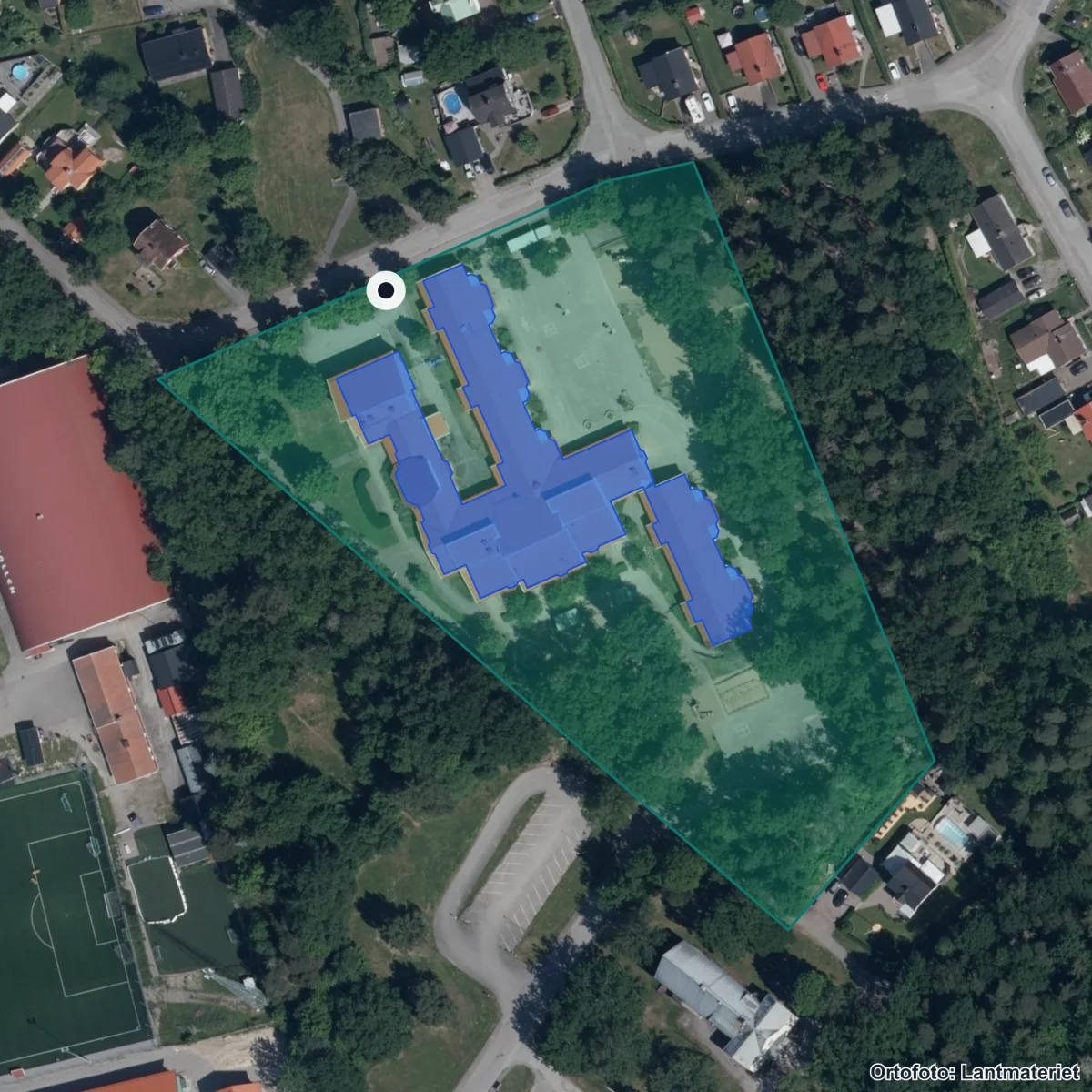 Flygbild över Parkskolan, ortofoto från Lantmäteriet