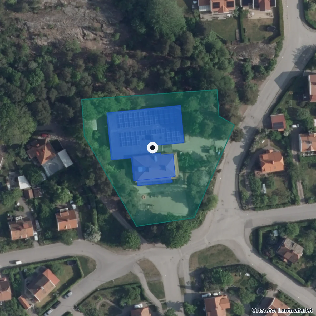 Flygbild över Innovitaskolan Nyköping, ortofoto från Lantmäteriet
