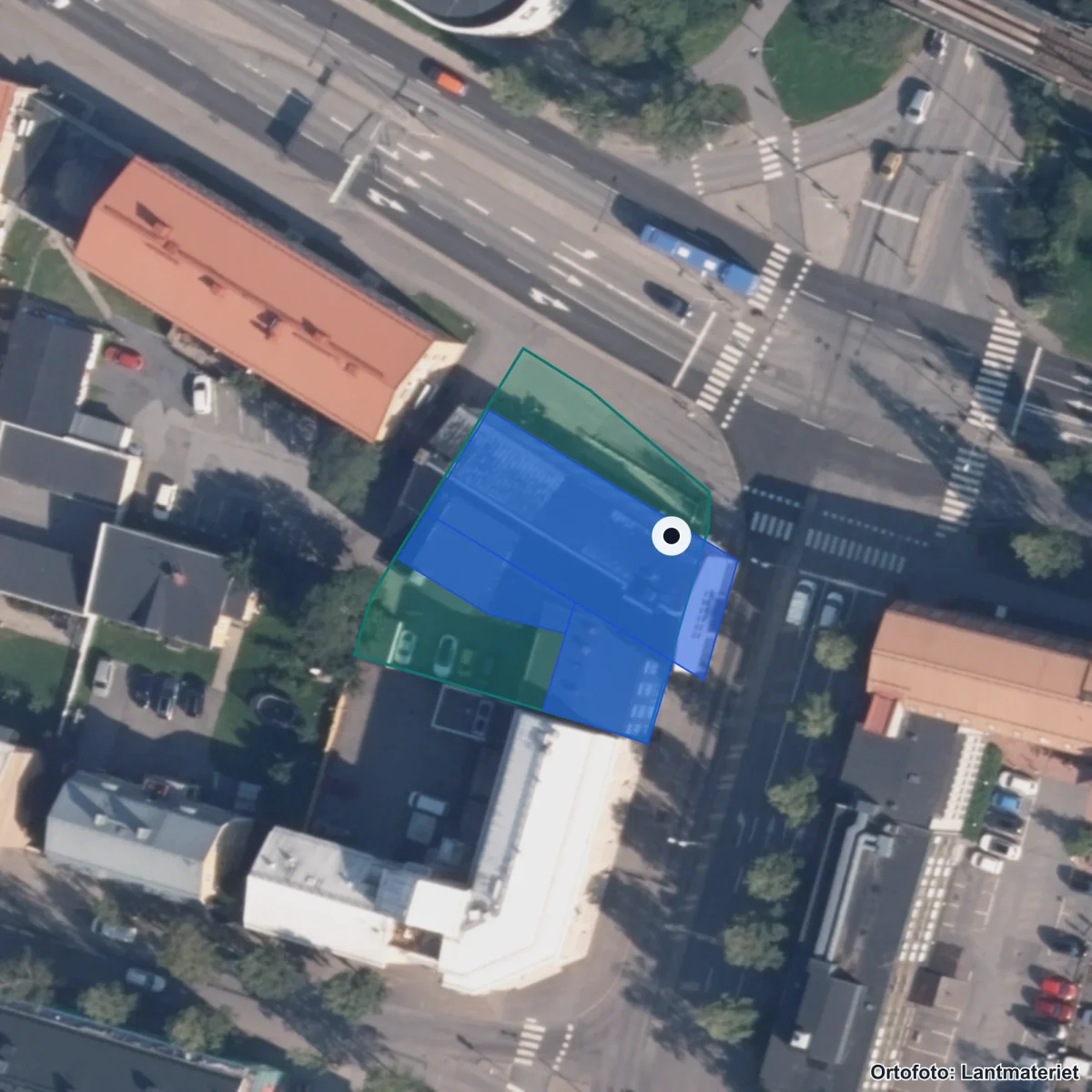 Flygbild över Yrkesgymnasiet Umeå, ortofoto från Lantmäteriet