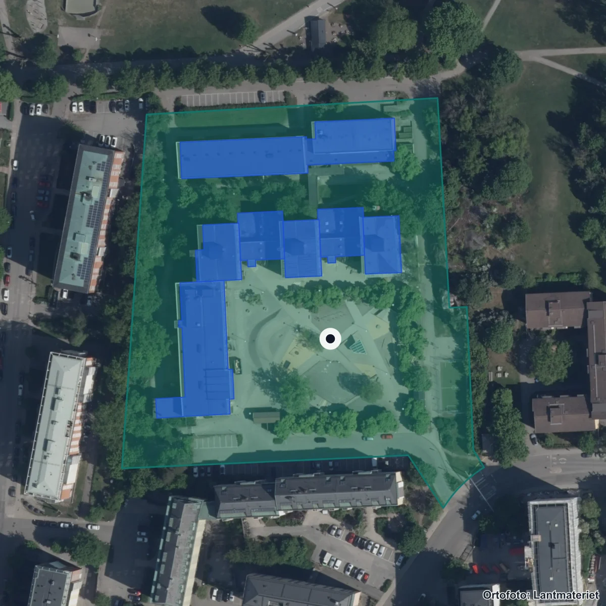 Flygbild över Solna anpassad grundskola, ortofoto från Lantmäteriet