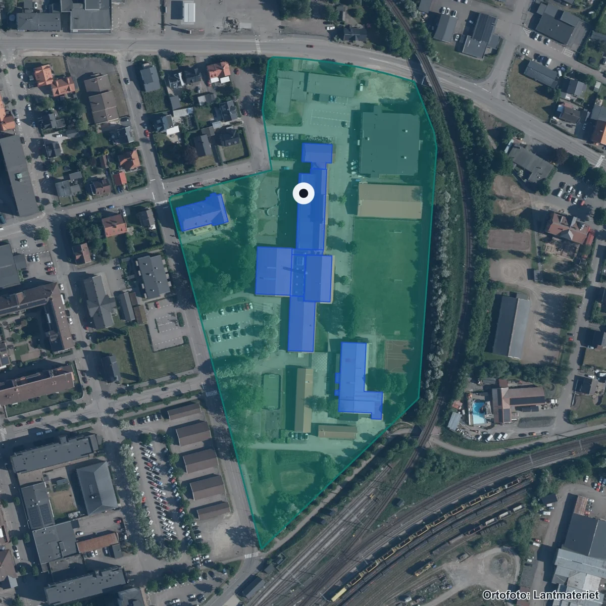 Flygbild över Björnekullaskolan, ortofoto från Lantmäteriet
