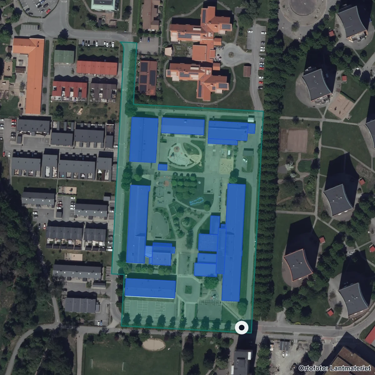 Flygbild över Frölundaskolan 7-9, ortofoto från Lantmäteriet