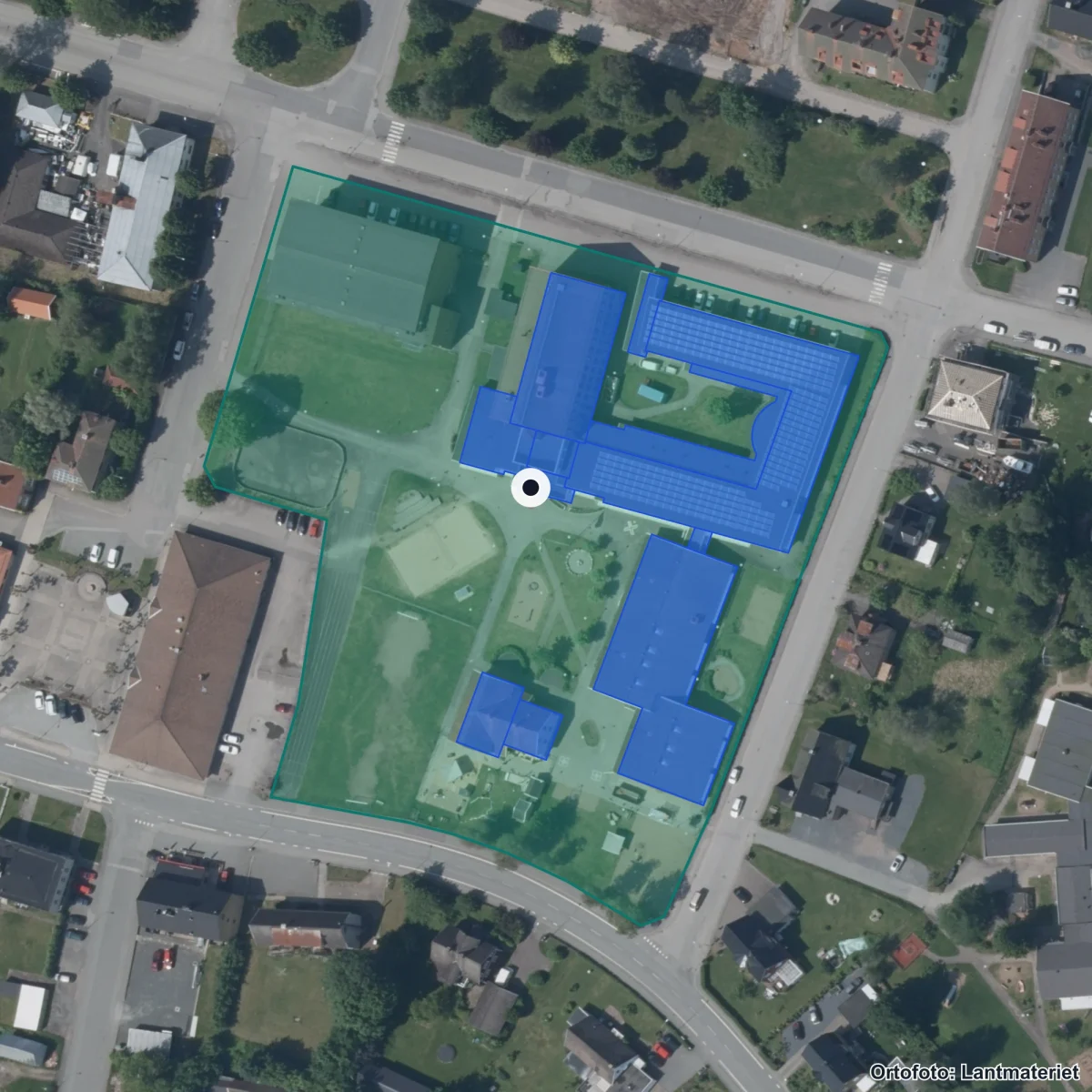 Flygbild över Parkskolan, ortofoto från Lantmäteriet