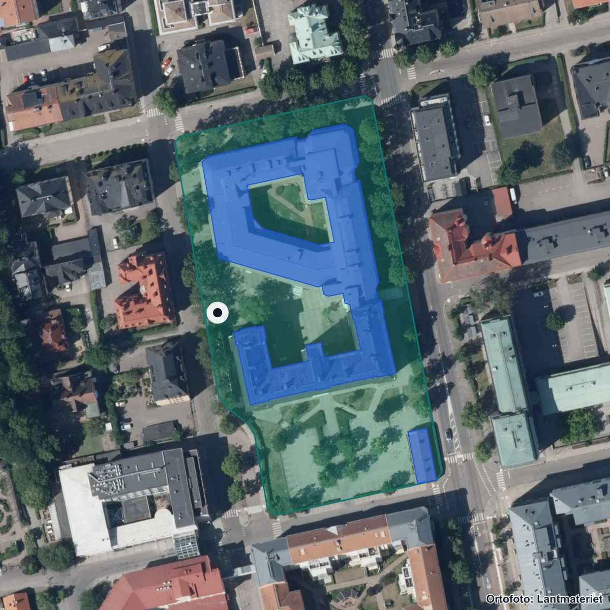 Flygbild över Linköpings idrottsgymnasium, ortofoto från Lantmäteriet