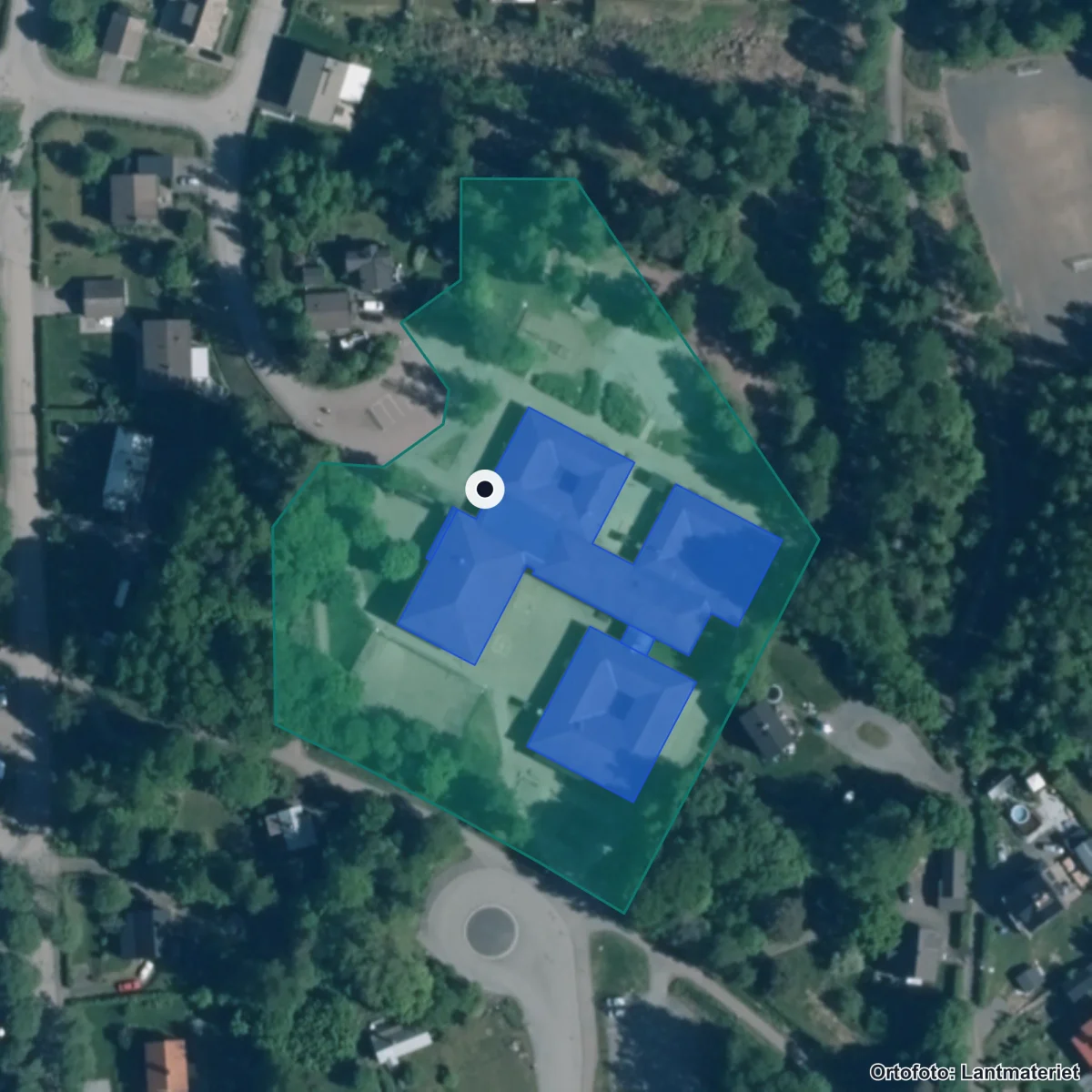 Flygbild över Åsenskolan, ortofoto från Lantmäteriet