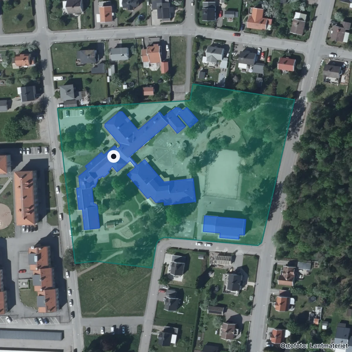Flygbild över Grangärdets skola, ortofoto från Lantmäteriet