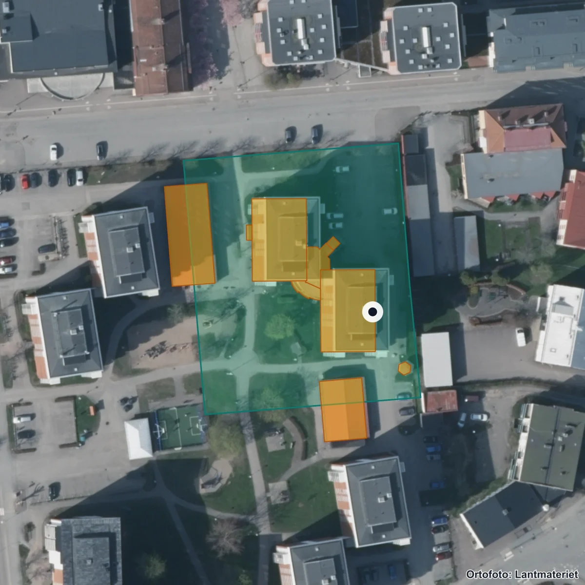 Flygbild över Kvarngårdens Förskola, ortofoto från Lantmäteriet