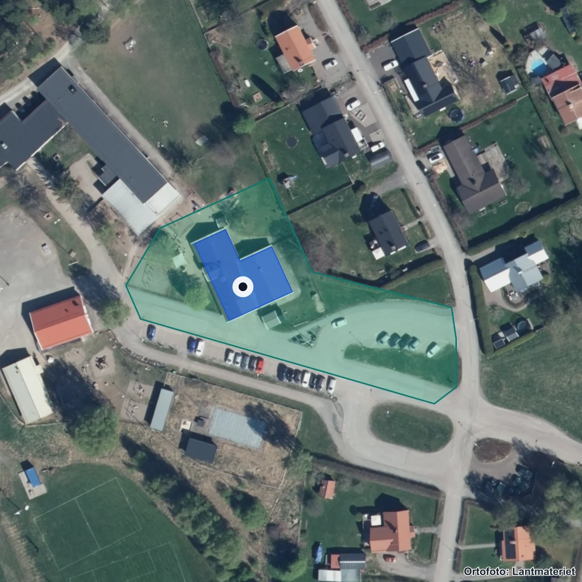 Flygbild över Förskolan Vika, ortofoto från Lantmäteriet