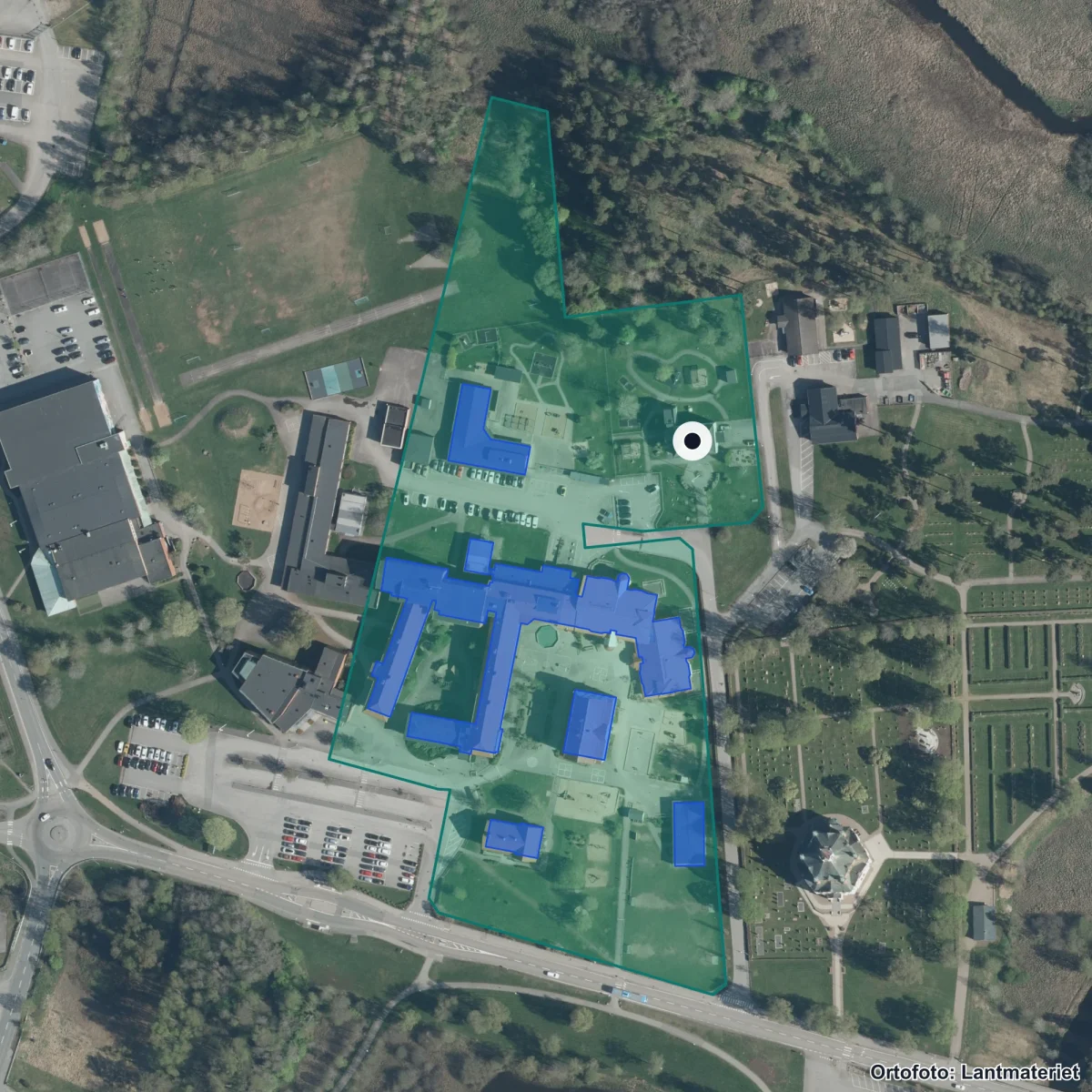 Flygbild över Äventyrets Förskola, ortofoto från Lantmäteriet
