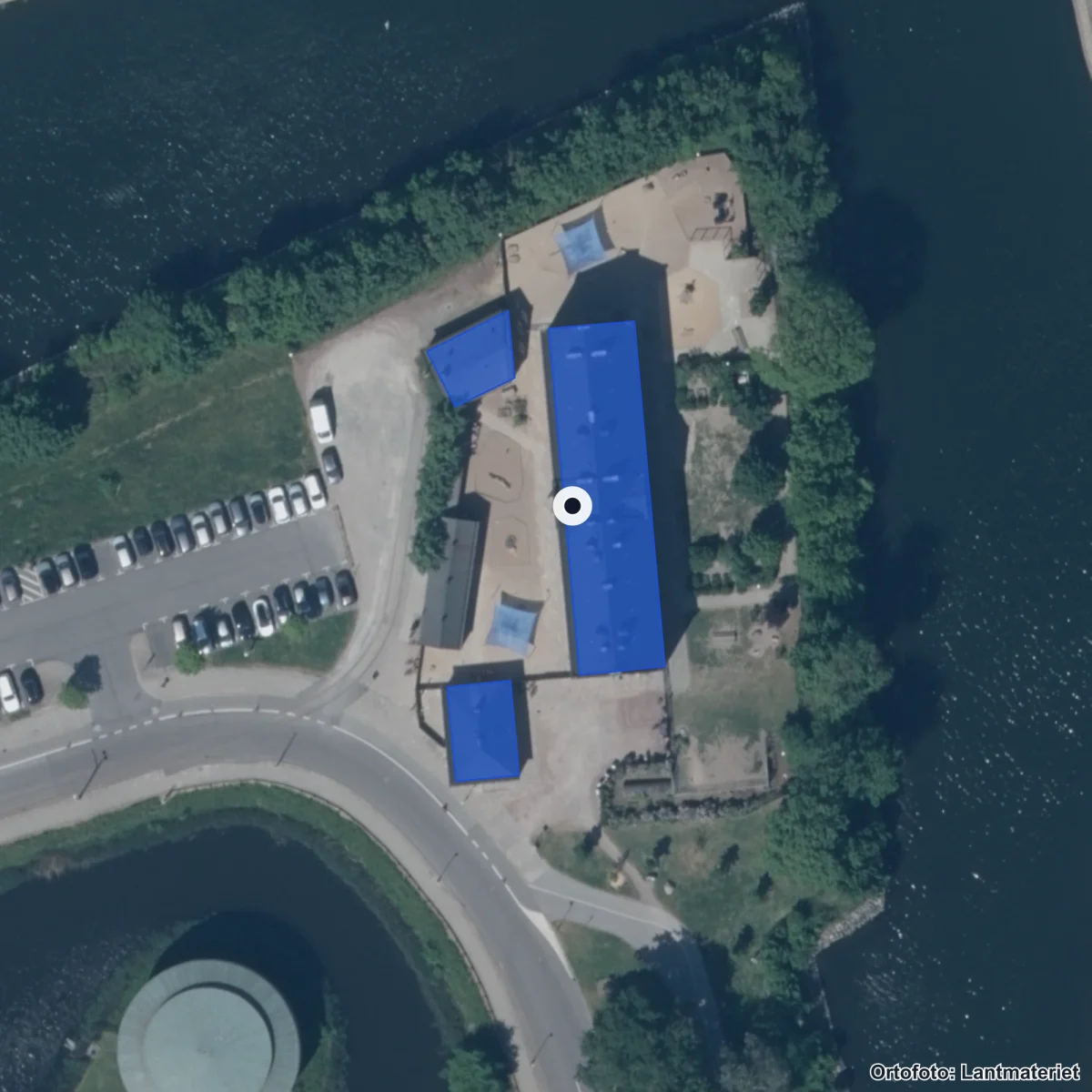 Flygbild över Bastionens Förskola, ortofoto från Lantmäteriet