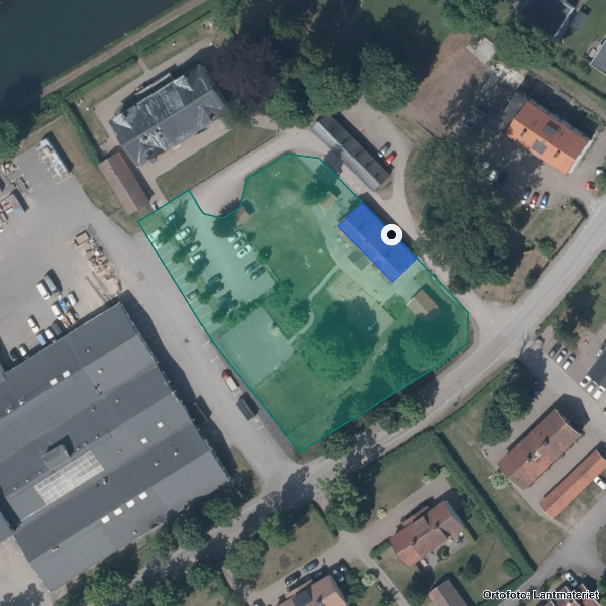 Flygbild över Förskolan Verkstadsön, ortofoto från Lantmäteriet