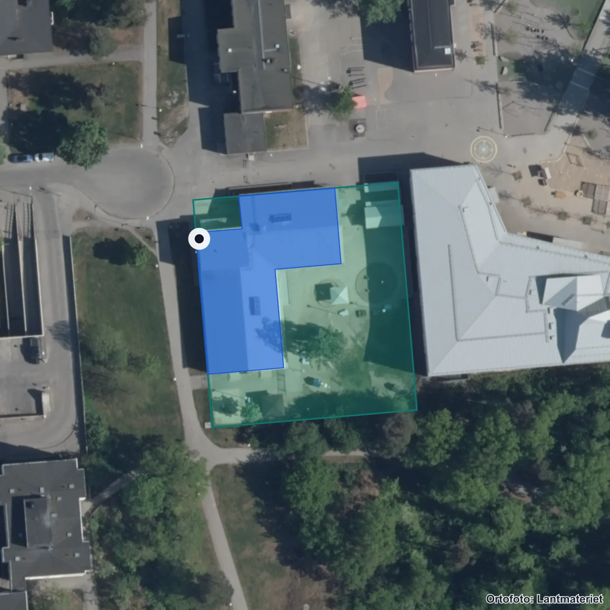 Flygbild över Förskolan Treklövern, ortofoto från Lantmäteriet