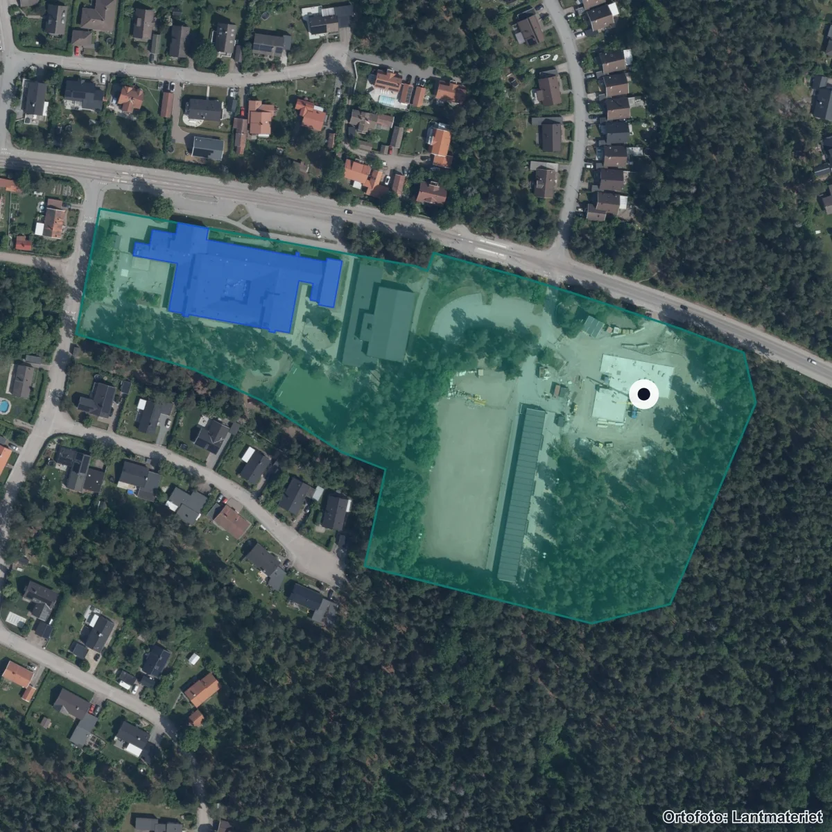 Flygbild över Uppsävja Förskola, ortofoto från Lantmäteriet
