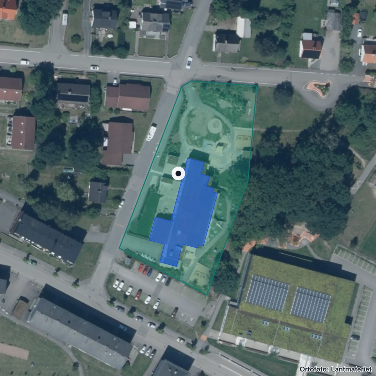 Flygbild över Magnolians Förskola, ortofoto från Lantmäteriet