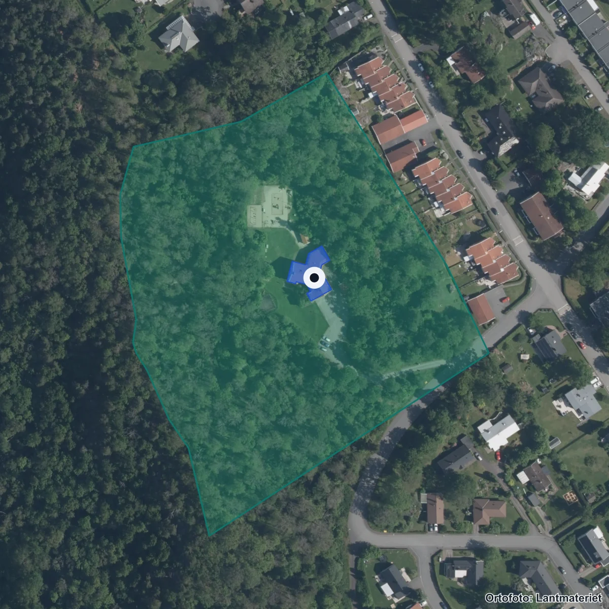 Flygbild över Klerckerska Villan, ortofoto från Lantmäteriet