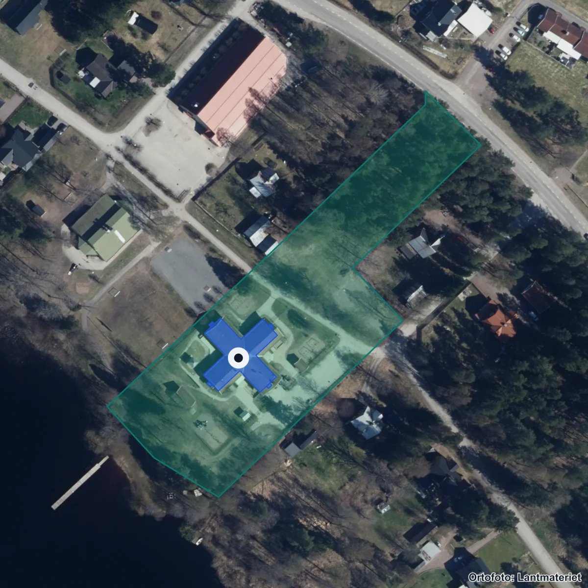 Flygbild över Åshammars Förskola, ortofoto från Lantmäteriet