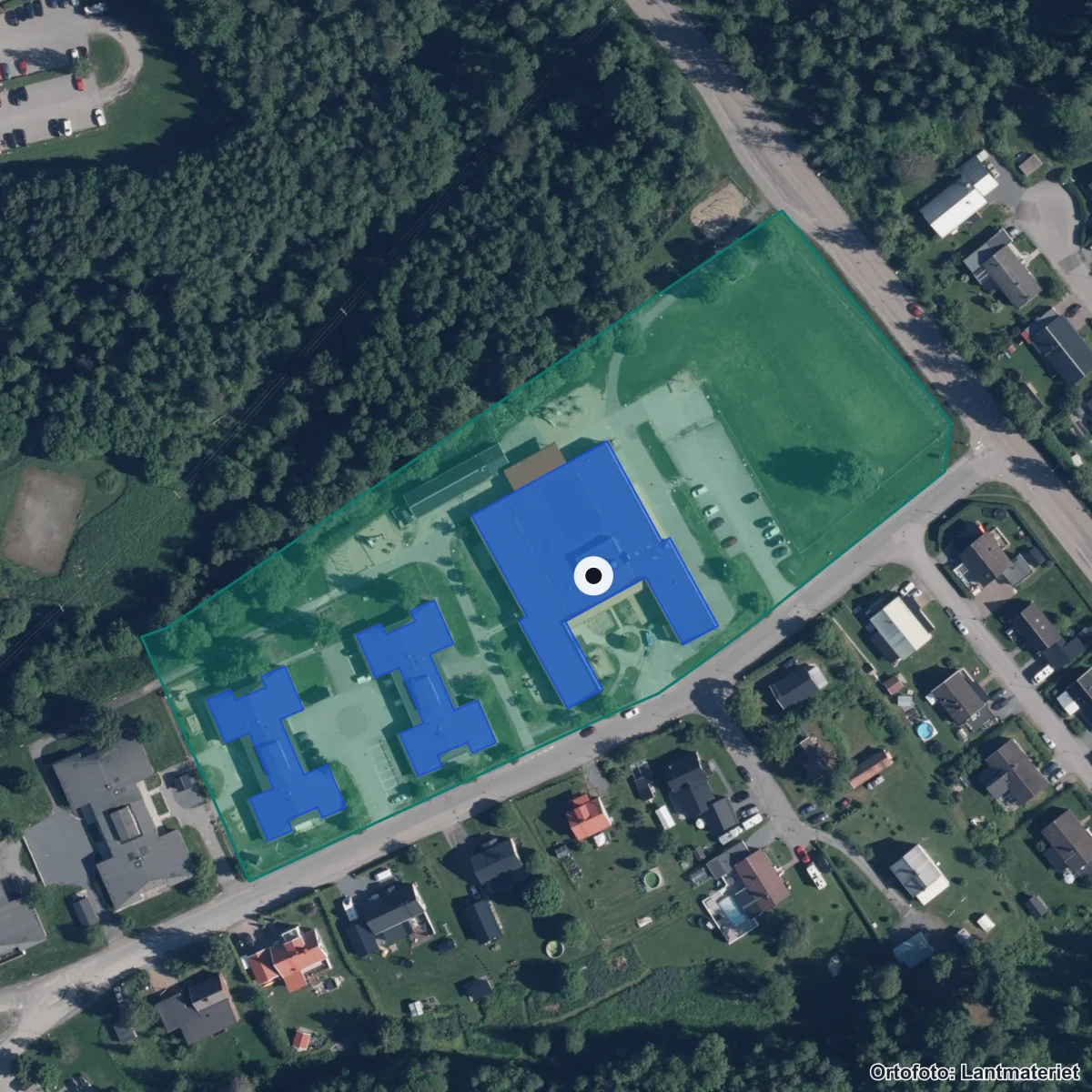 Flygbild över Rödsta Förskola, ortofoto från Lantmäteriet