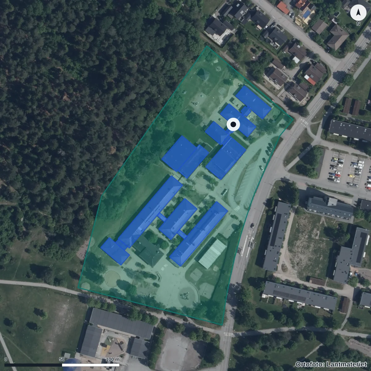 Flygbild över Lyan Förskola, ortofoto från Lantmäteriet