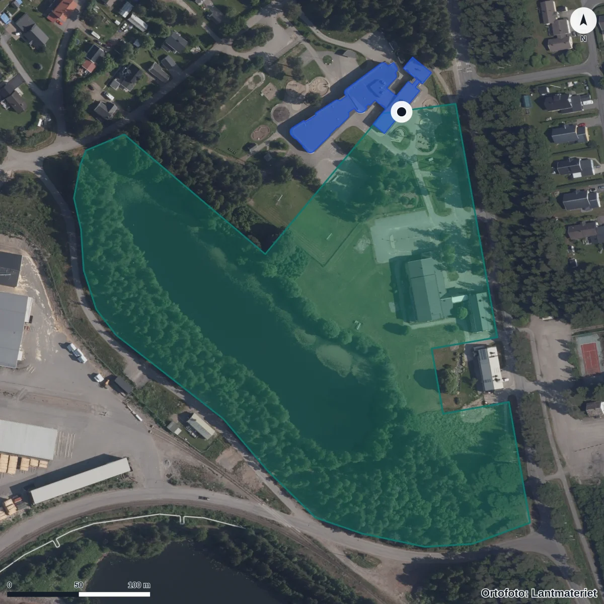 Flygbild över Viljans Förskola, ortofoto från Lantmäteriet