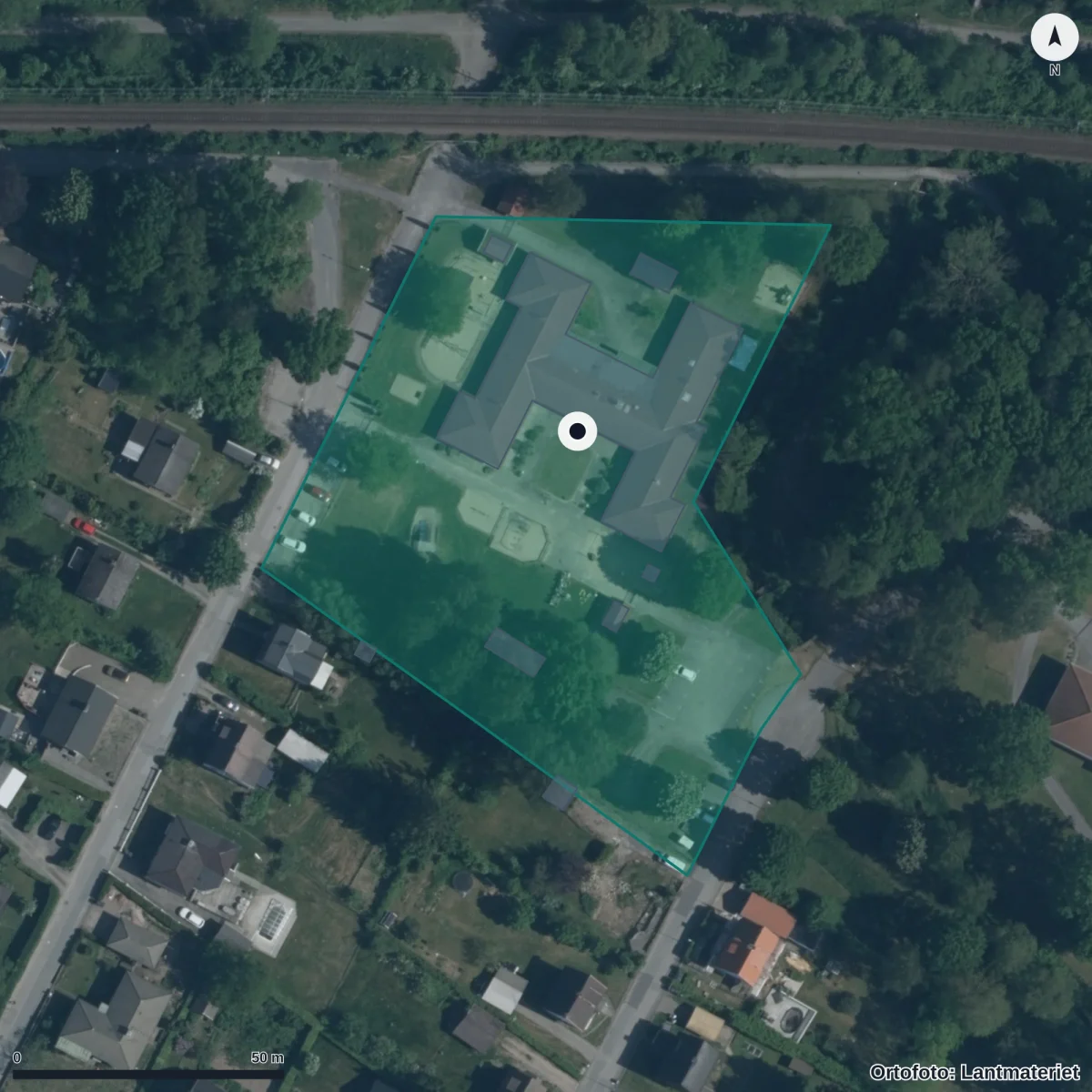 Flygbild över Solgläntans Förskola, ortofoto från Lantmäteriet