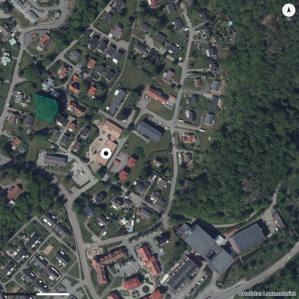 Flygbild över Mor Annas Förskola, ortofoto från Lantmäteriet