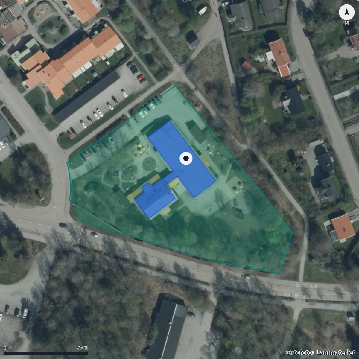 Flygbild över Lärlingens Förskola, ortofoto från Lantmäteriet