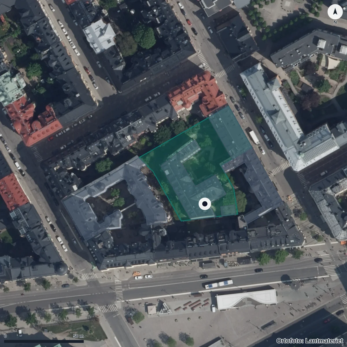 Flygbild över Förskolan Kejsarkronan, ortofoto från Lantmäteriet