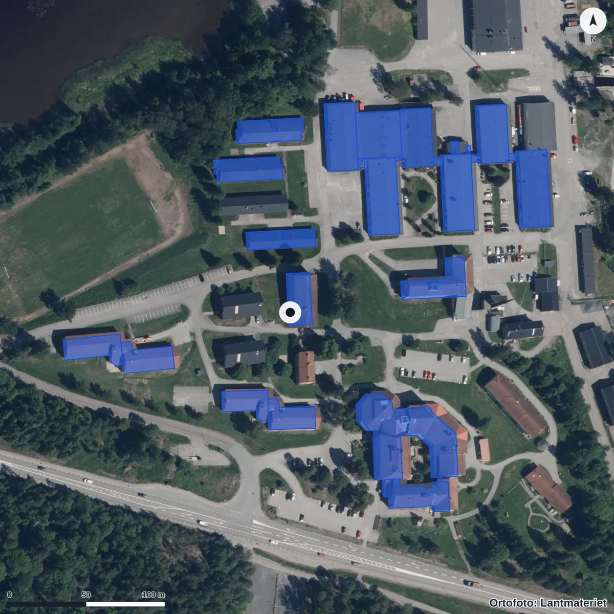 Flygbild över Sandö Förskola, ortofoto från Lantmäteriet