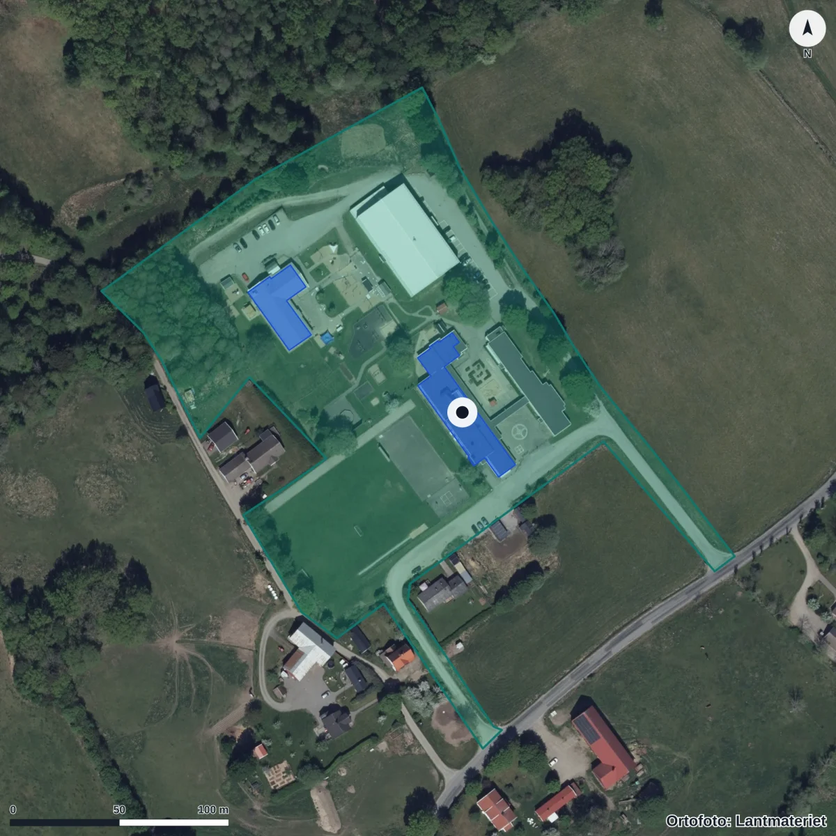 Flygbild över Nårunga Förskola, ortofoto från Lantmäteriet