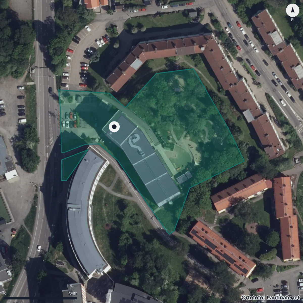 Flygbild över Gibraltarkroken 4 Förskola, ortofoto från Lantmäteriet