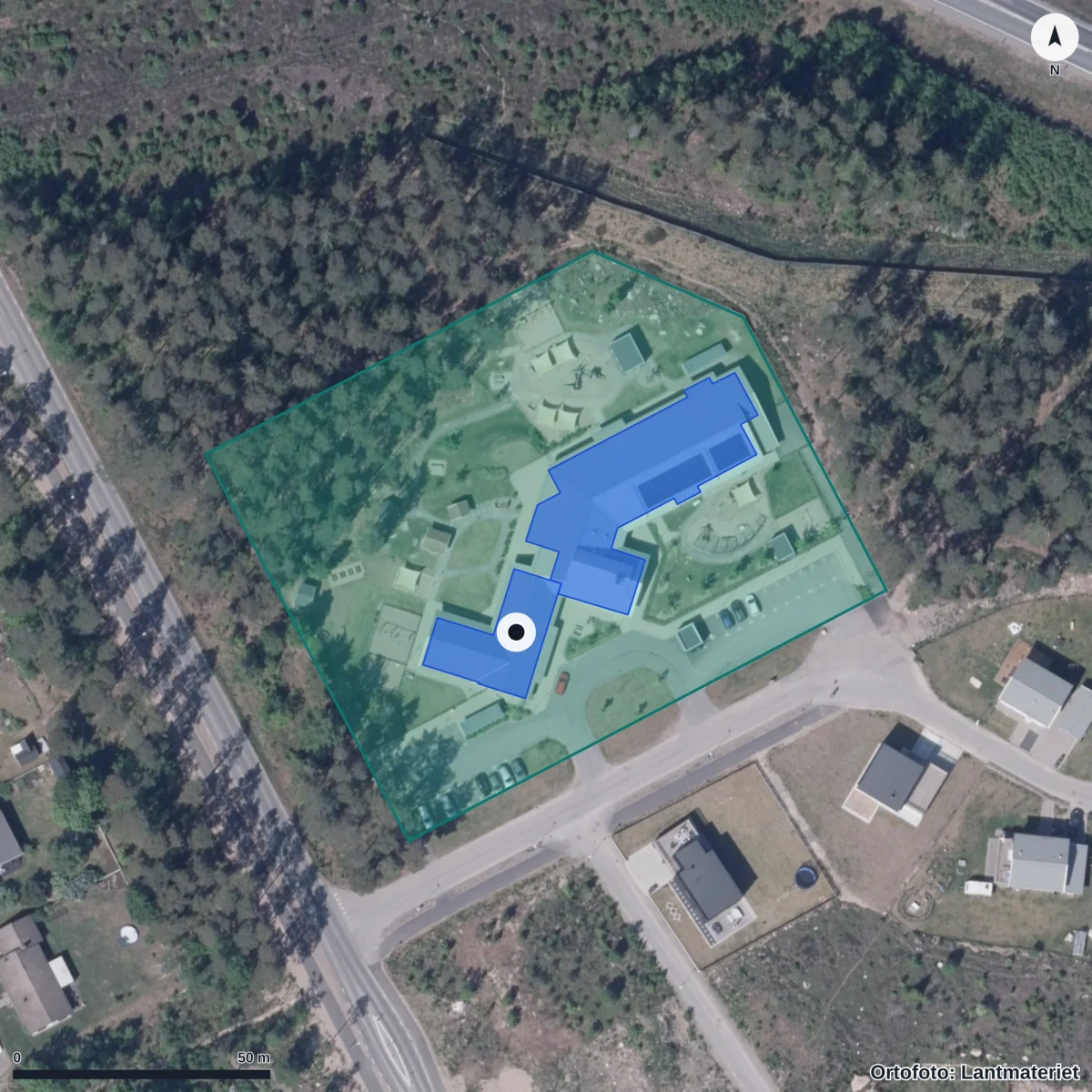 Flygbild över Förskolan Askungen, ortofoto från Lantmäteriet