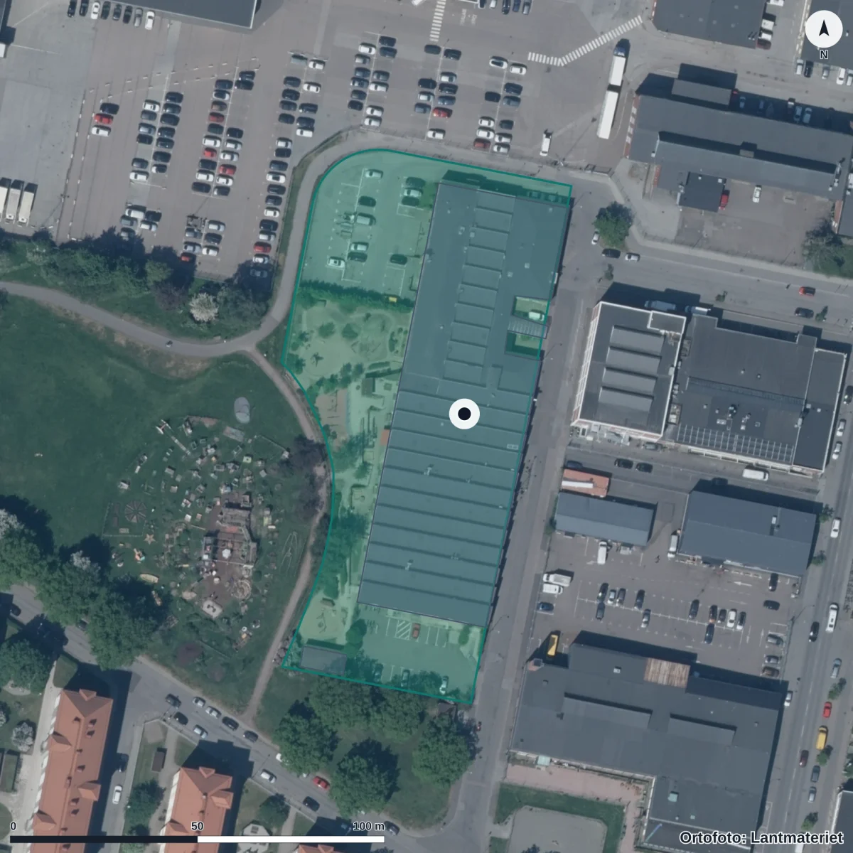 Flygbild över Gullängens Förskola, ortofoto från Lantmäteriet