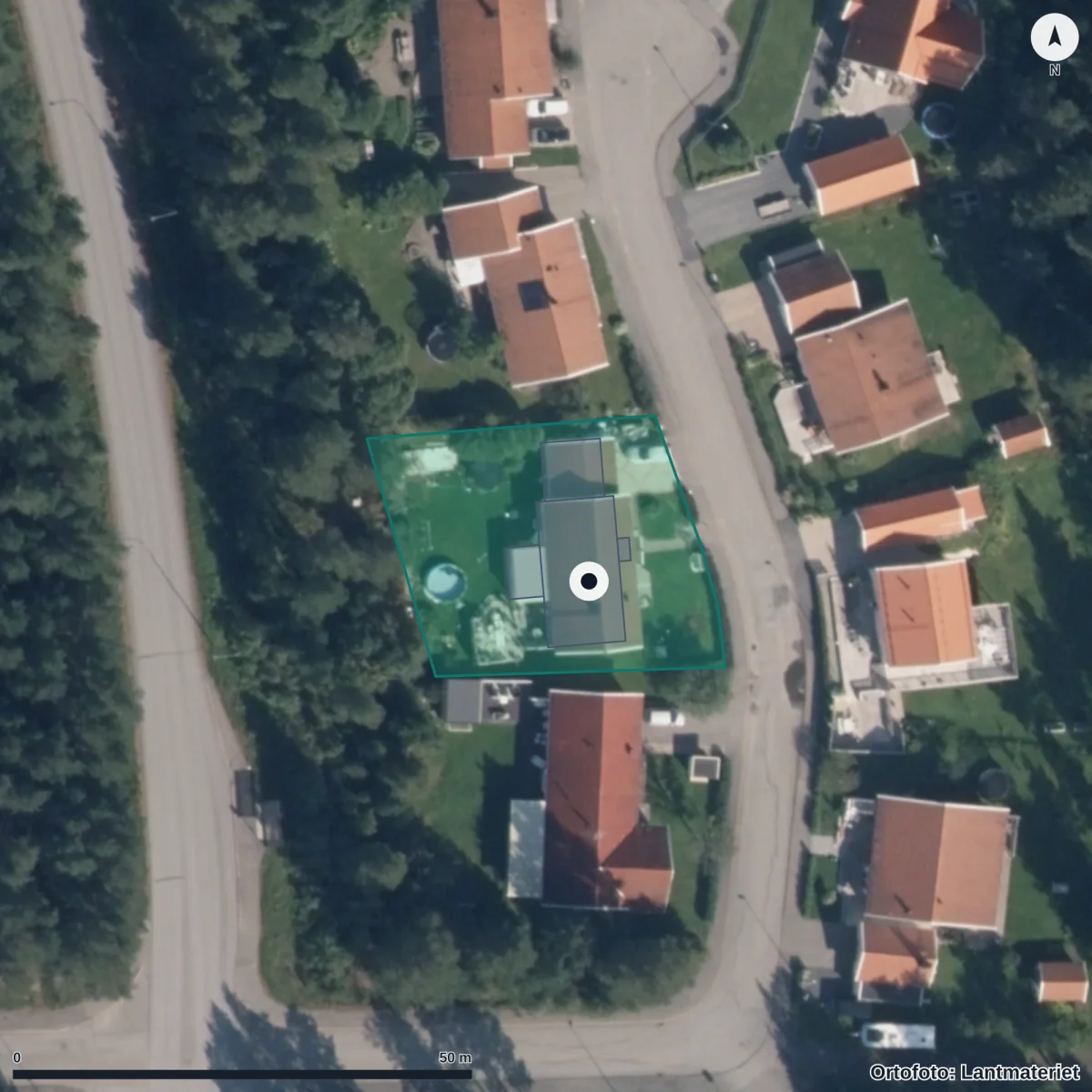 Flygbild över Förskolan Granbacken, ortofoto från Lantmäteriet