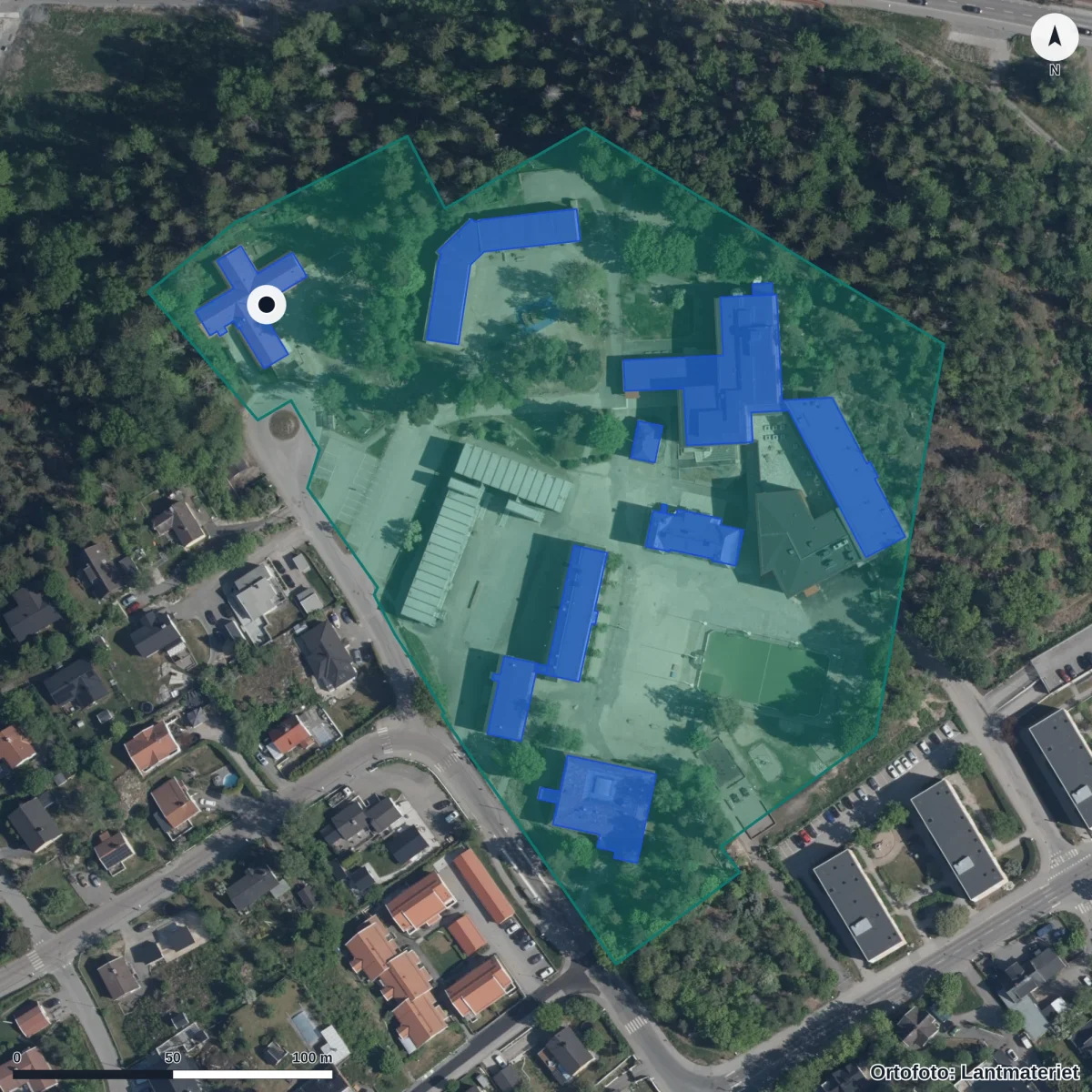 Flygbild över Förskolan Björkbacken, ortofoto från Lantmäteriet