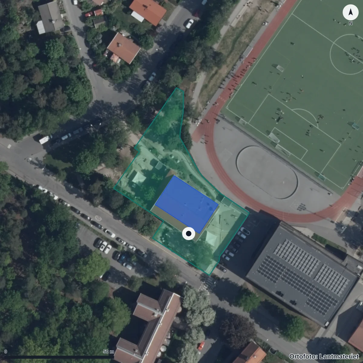 Flygbild över Förskolan Smeden, ortofoto från Lantmäteriet