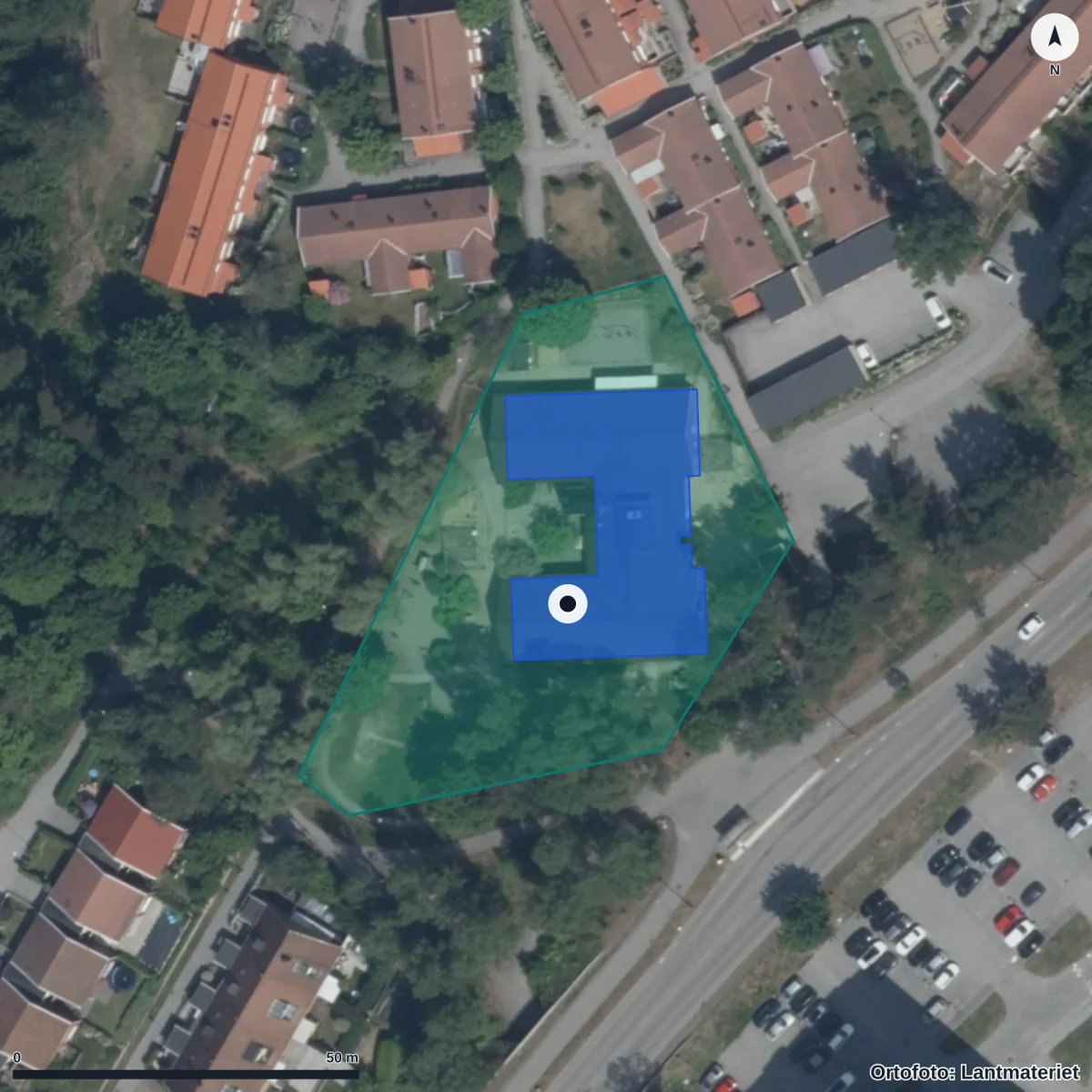 Flygbild över Trädgårdens Förskola, ortofoto från Lantmäteriet