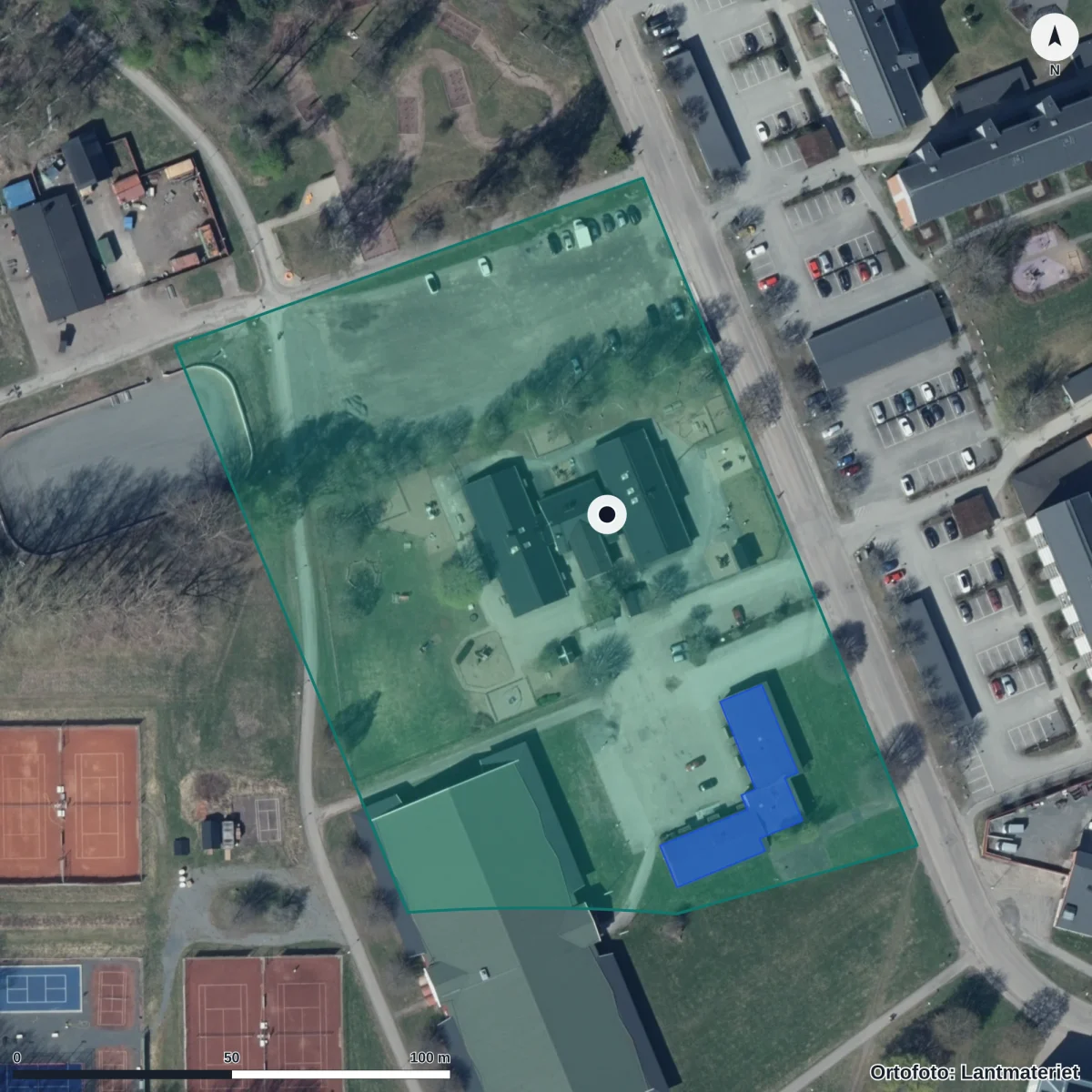 Flygbild över Bullergården, ortofoto från Lantmäteriet