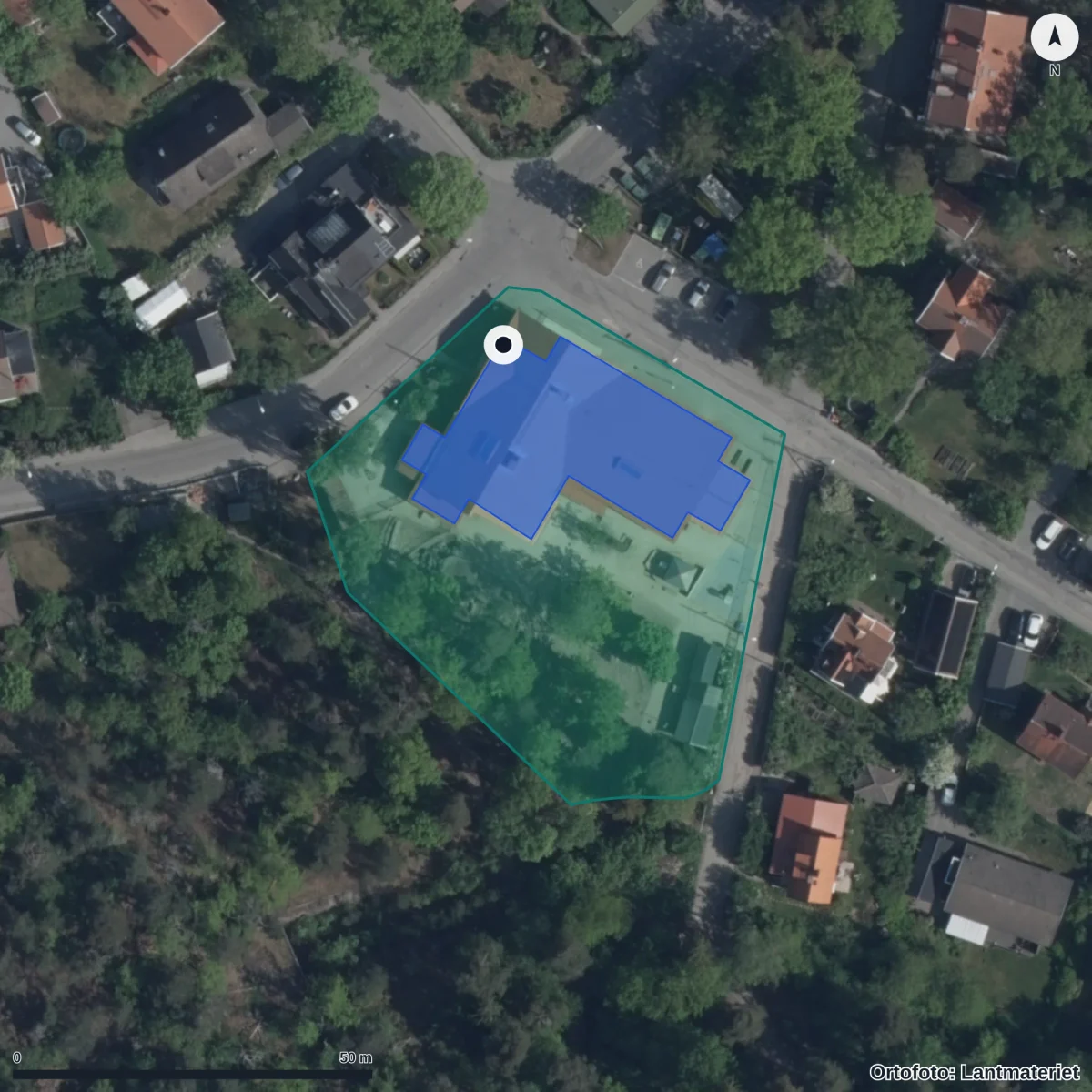 Flygbild över Förskolan Älvskogen, ortofoto från Lantmäteriet