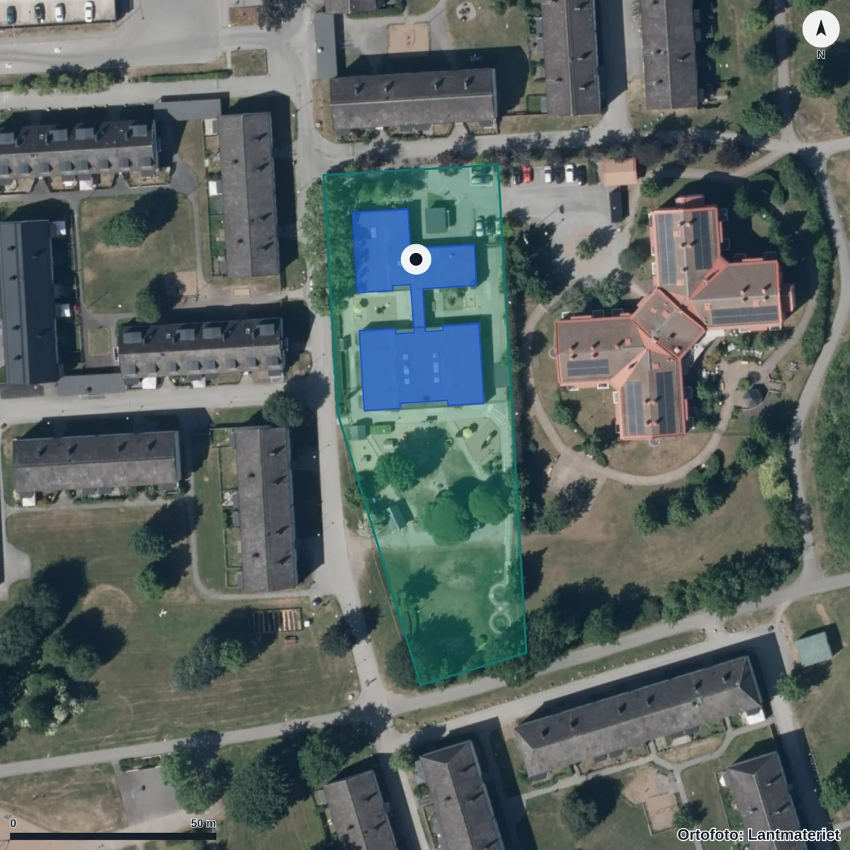 Flygbild över Stiglötsgatan 33, ortofoto från Lantmäteriet