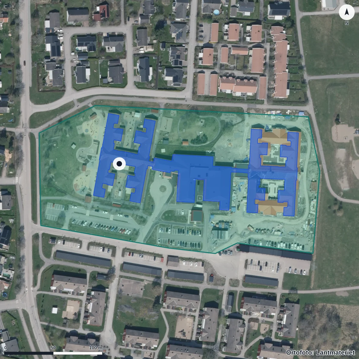 Flygbild över Västergården, ortofoto från Lantmäteriet