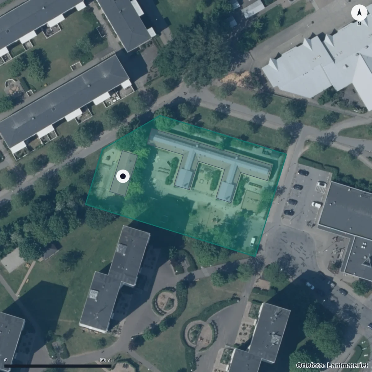 Flygbild över Höja Förskola, ortofoto från Lantmäteriet