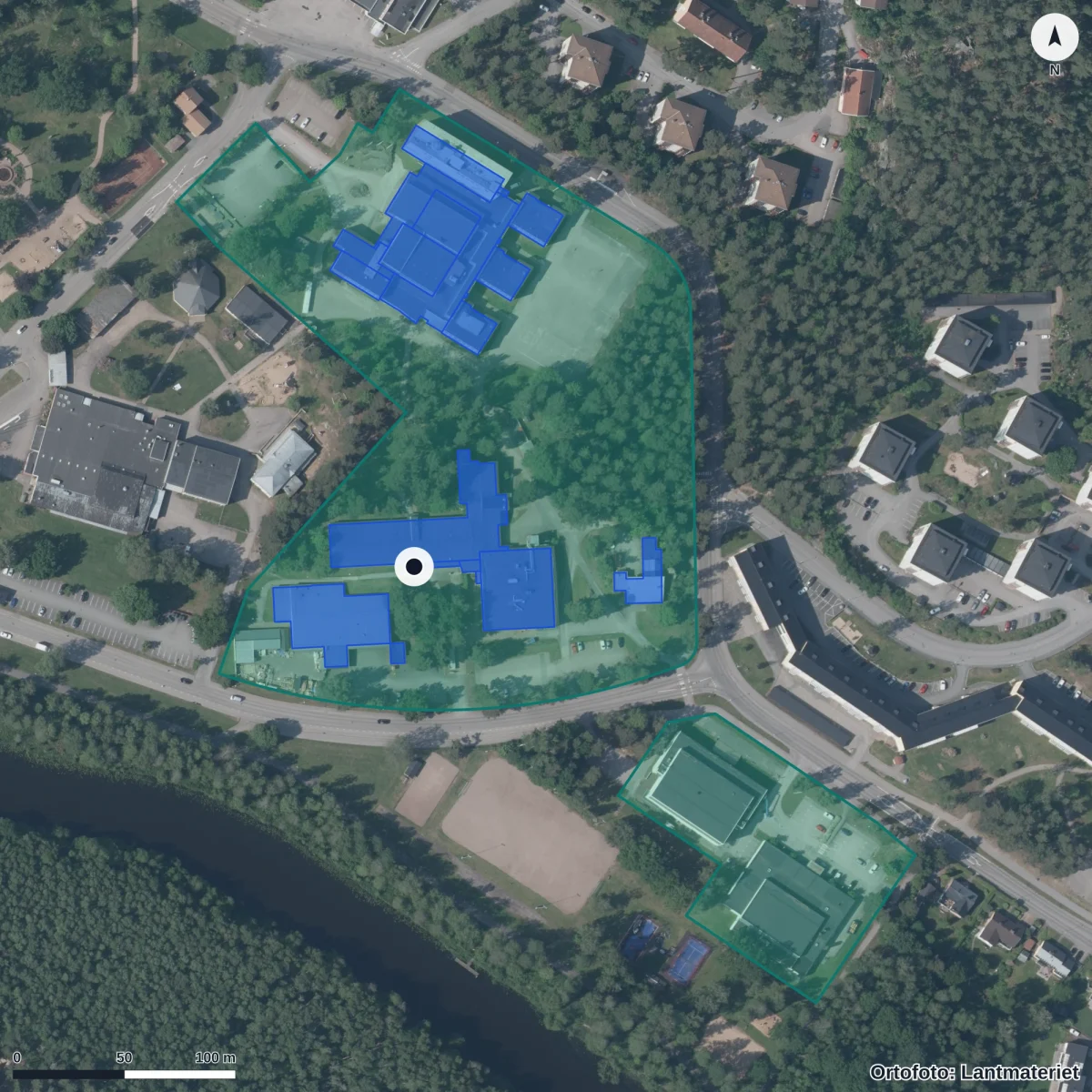 Flygbild över Bergets Förskola, ortofoto från Lantmäteriet