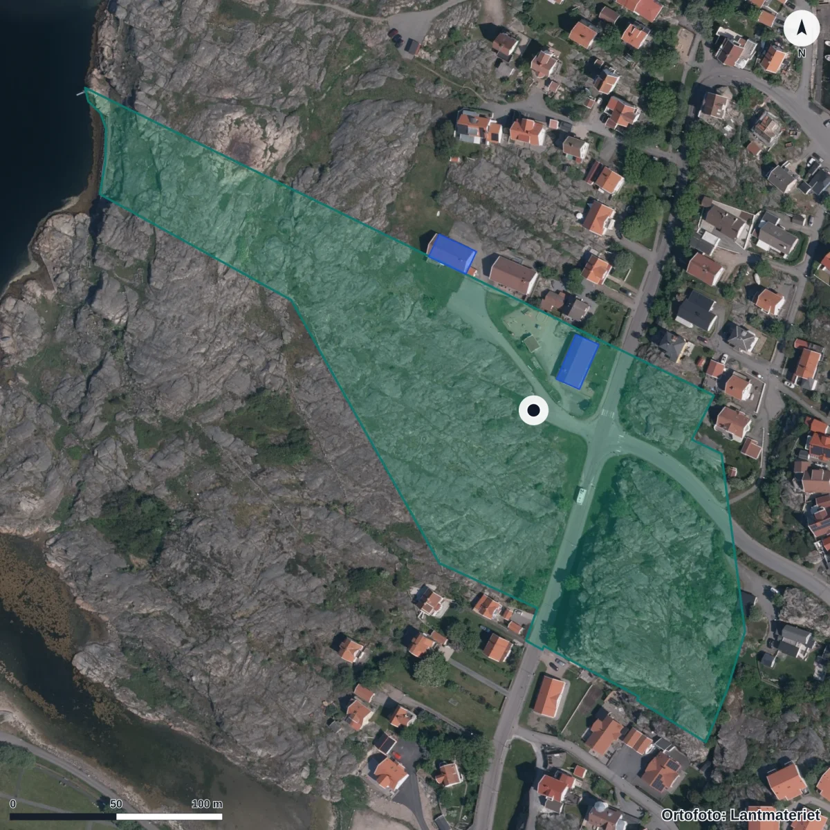Flygbild över Smögens Förskola, ortofoto från Lantmäteriet