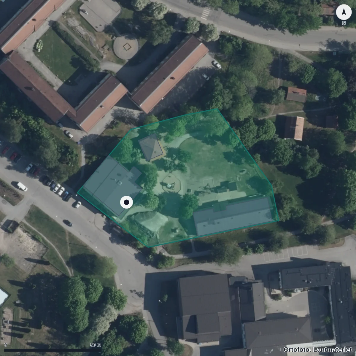 Flygbild över Förskolan Trolleborgen, Pysslingen, ortofoto från Lantmäteriet