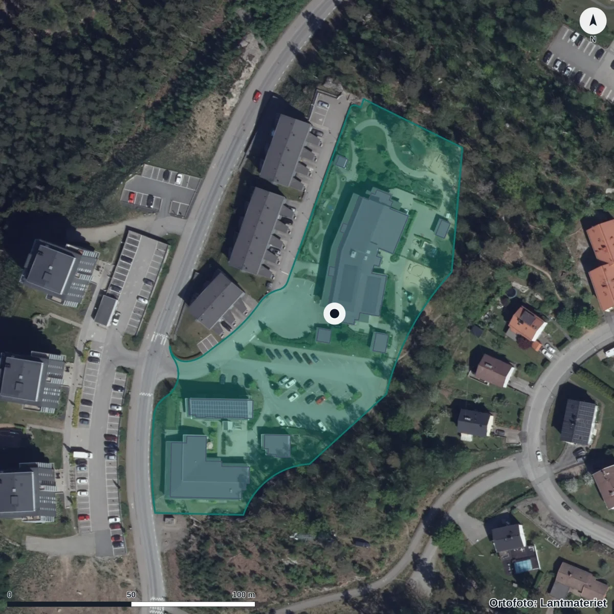 Flygbild över Förskolan Lärkan, ortofoto från Lantmäteriet