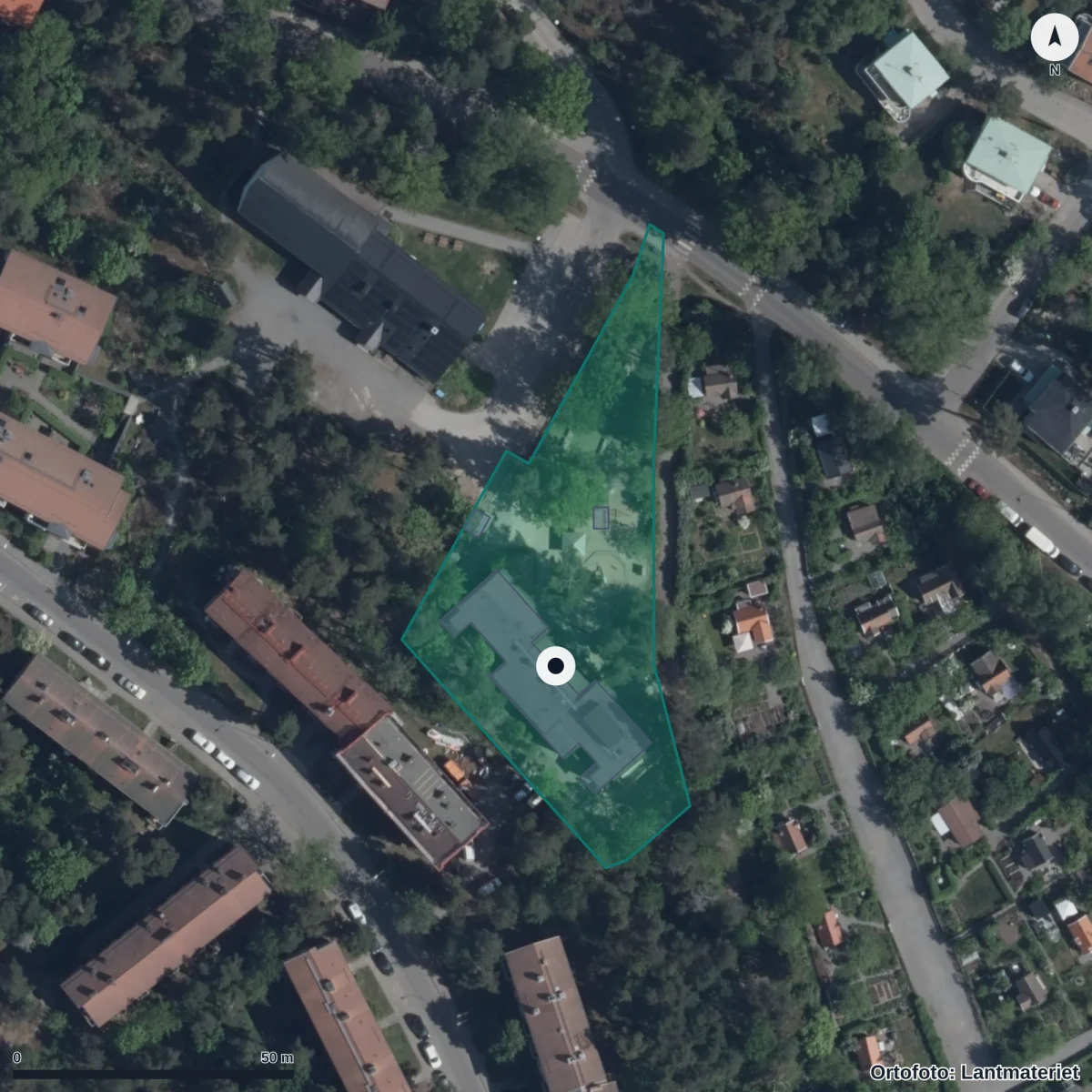 Flygbild över Förskolan Bävervägen 43, ortofoto från Lantmäteriet